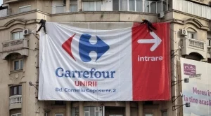 Собственикът на Carrefour успя да избегне фалита в последния момент