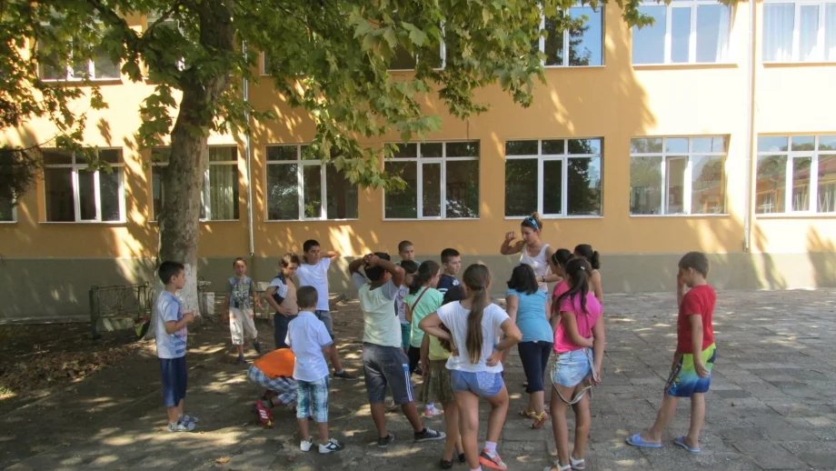 Започват проверки на училищните столове за храни по стандарт