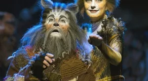 Оригиналният мюзикъл Котките за първи път в България