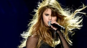 Селена Гомес постъпи в психиатрия