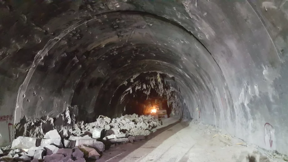 Отлага се обследването на тунел "Витиня"