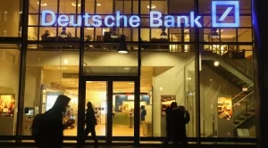 Биткойн срив и спукване на жилищния балон са сред рисковете на 2018 според Deutsche Bank