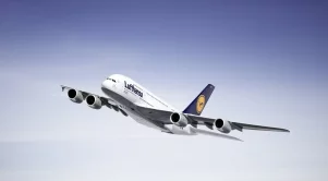 Най-големият пътнически самолет в света каца в София, пилотиран от българин