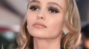 Дъщерята на Джони Деп: Болна съм от анорексия