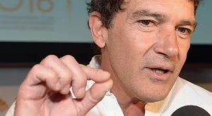 Антонио Бандерас откри своя изложба в Москва