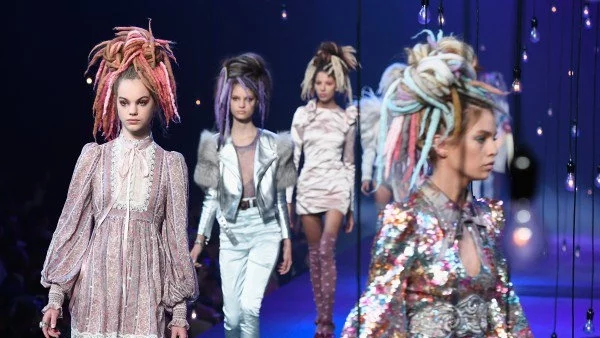 Марк Джейкъбс  Пролет 2016 - расти и смели съчетания