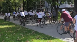 Олимпийски легенди, музиканти и хиляди ентусиасти отбелязаха заедно старта на първото издание на Живей Активно! в Пловдив