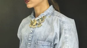 Защо светлият деним е винаги на мода