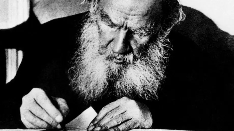 15 мъдри мисли на Лев Толстой. Ще преобърнат мисленето ви!