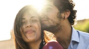 Момичета не искат всичко, а просто да бъдат обичани