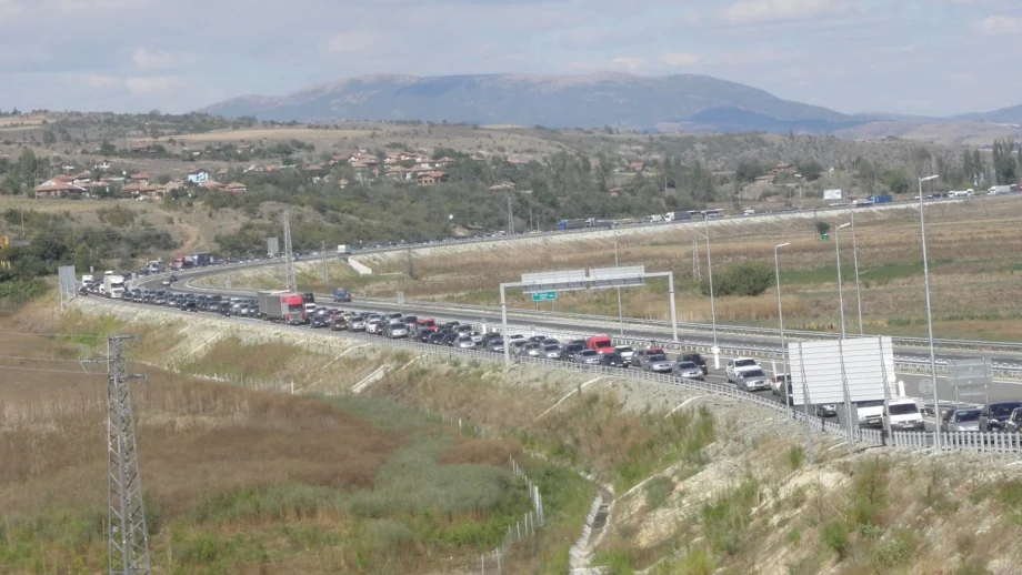 Шестима кандидати с интерес към обществената поръчка за ТОЛ системата