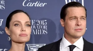 Джоли се съгласи да засекретяват документите по развода