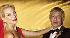 Антония Петрова  се развежда