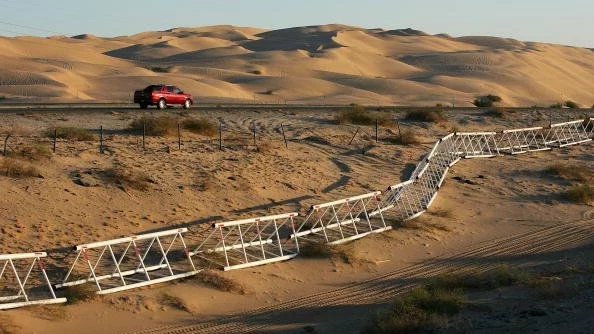 В Китай построиха най-голямата магистрала в пустиня