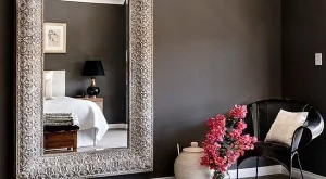 Да декорираме дома с големи огледала