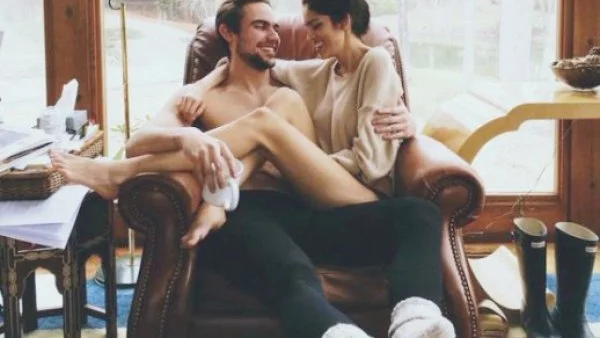 Щастливите двойки се обичат офлайн, всичко друго е фалш 