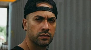 Един мъж: Играта