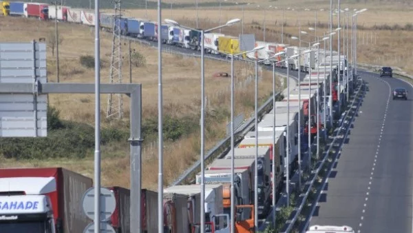 Интензивен трафик на всички гранични пунктове