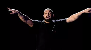 Дрейк издаде стихосбирка, подготвя и албум