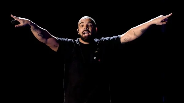 Дрейк би рекорд на Майкъл Джексън 