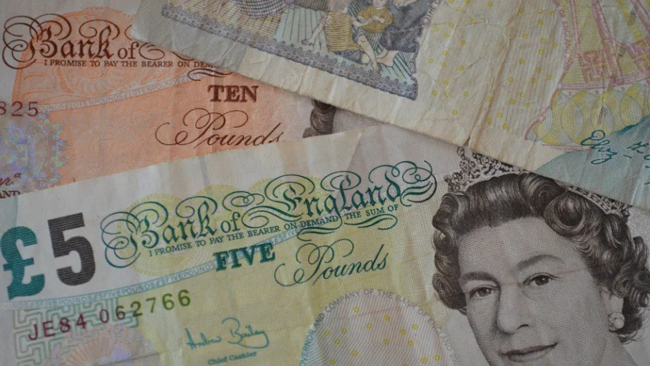 Паундът остана стабилен въпреки терористичната атака в Лондон