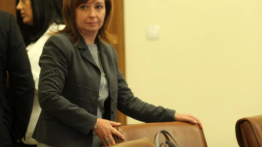 Русинова: Има възможност на съкратените миньори да се намери работа в региона