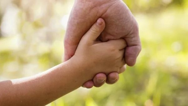 Това е баща за пример (видео)