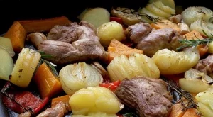 Свинско със зеленчуци