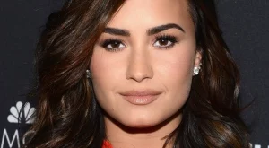 Деми Ловато с драстична промяна