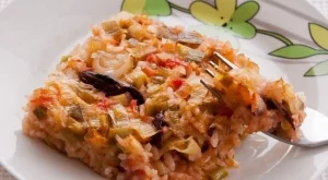 Праз с ориз на фурна