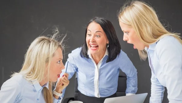 Имате разсейващи колегите? Правете тези неща