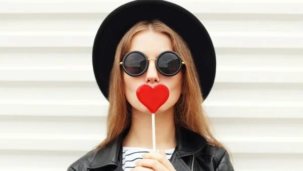 До момичето, което все още чака любовта