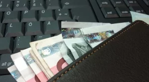 Увеличават заплатите на ромските медиатори 