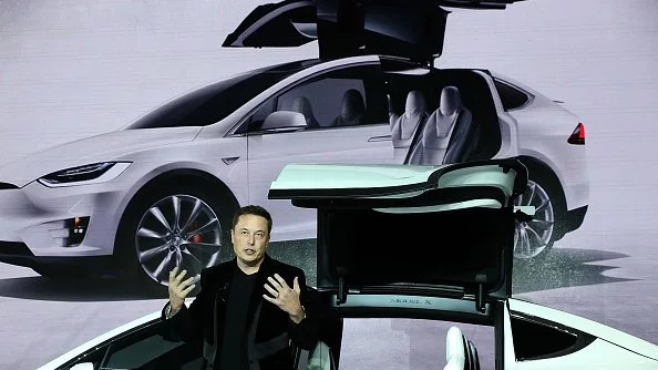 Tesla може да отложи производството на Model 3