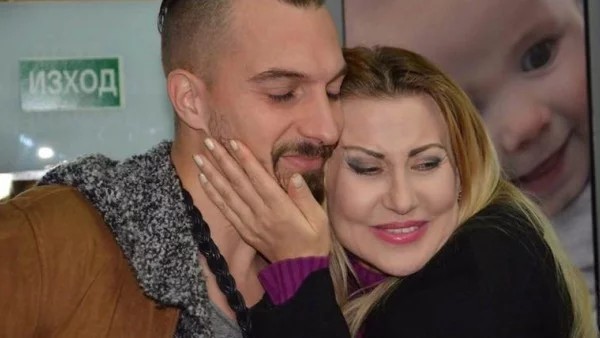 Илиана Раева стана баба