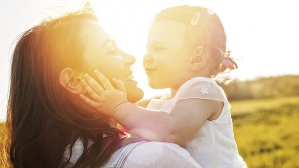 Ти ще наричаш своя ангел... мамо!