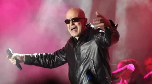 Слави Трифонов и Крисия с нова песен (видео)