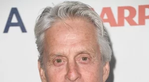 Майкъл Дъглас: Вал Килмър има рак 