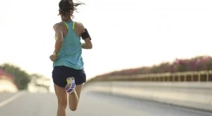 Защо да пробвате да тичате назад