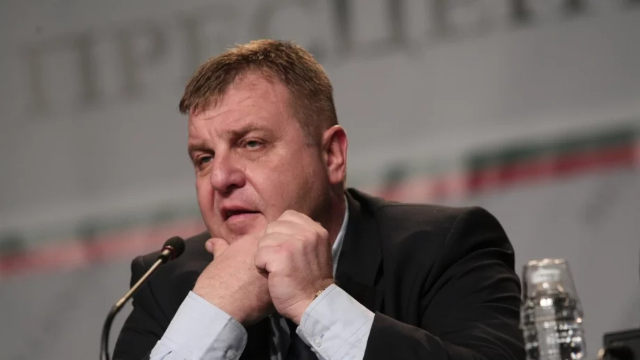 Каракачанов на практика призна, че протестите не са срещу втория лифт в Банско