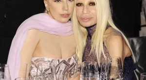 Лейди Гага ще изиграе Донатела Версаче