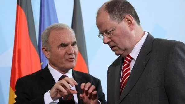 Един от бащите на еврозоната чертае мрачно бъдеще за валутния блок 