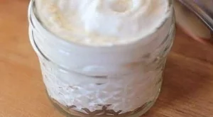 Овлажняващ домашен крем за лице и тяло 