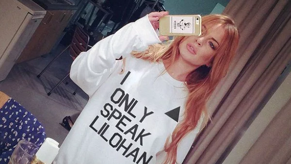 Линдзи Лоън пусна тениски за добра кауза