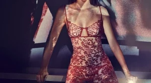 Кендал Дженър по бельо за La Perla