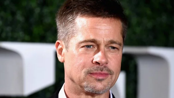 Брад Пит маха татуировките си, посветени на Анджелина