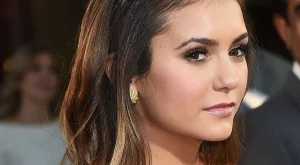 Стилна прическа като на Нина Добрев (видео)