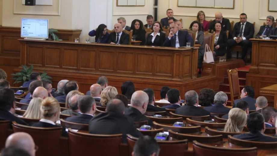 Как ще се отрази оставката на правителството на икономическата ситуация в България?