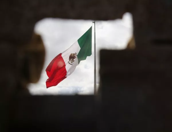 Мексико е обявено за република