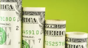 За първи път от години САЩ заявиха, че слабият долар е в тяхна полза